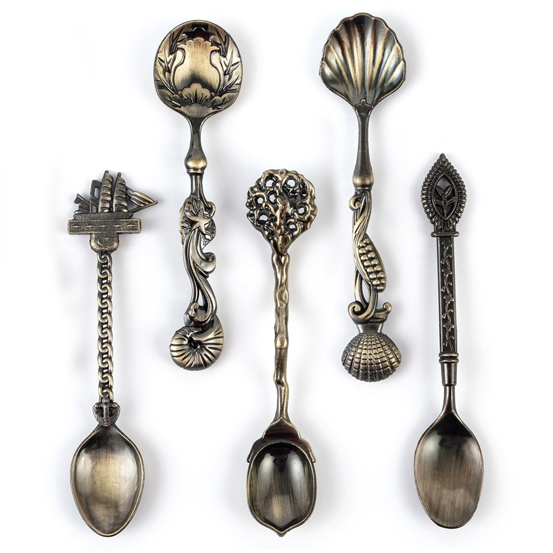 Vintage Collectible Spoons - MR 5 個ヴィンテージロイヤルスタイルブロンズ彫刻小さなコーヒースプーンキッチンダイニングバー食器カトラリーミニデザートスプーンスナック用