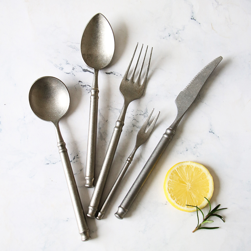 Vintage Collectible Spoons - レトロスクラブ 304 ステンレス鋼食器キッチンカトラリーセットステーキナイフフォークスプーンセットデザートフォークヴィンテージレストランカトラリー